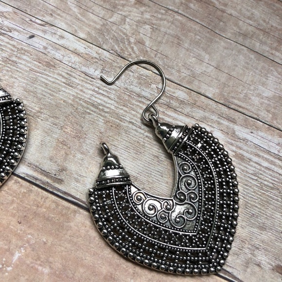 Pointed Mandala Earrings - Picture 3 of 4